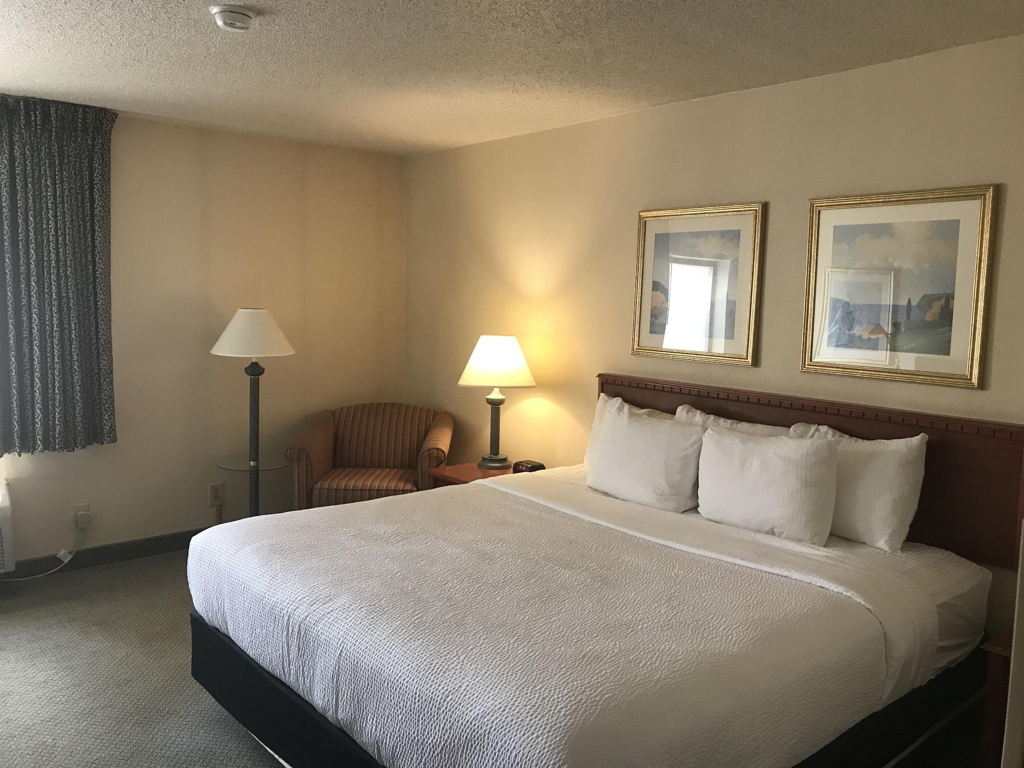 La Quinta Inn By Wyndham Indianapolis Airport Executive Dr Bagian luar foto