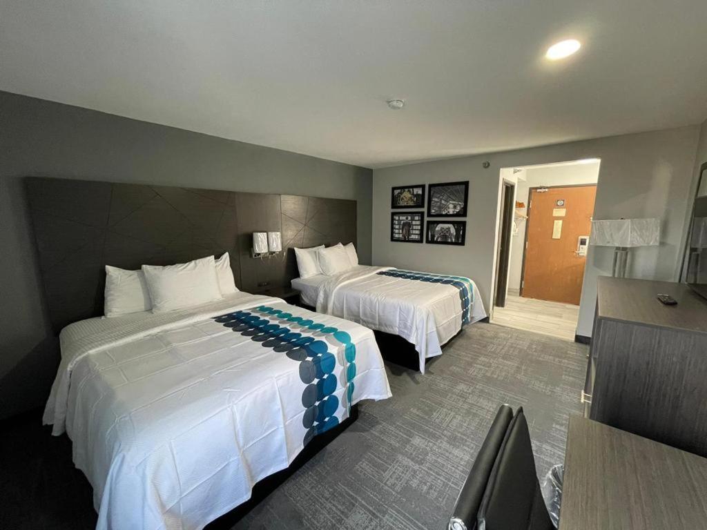 La Quinta Inn By Wyndham Indianapolis Airport Executive Dr Bagian luar foto