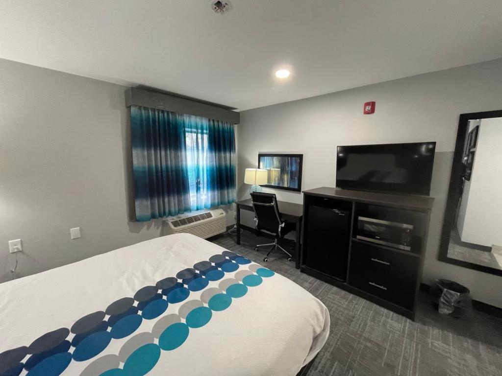La Quinta Inn By Wyndham Indianapolis Airport Executive Dr Bagian luar foto