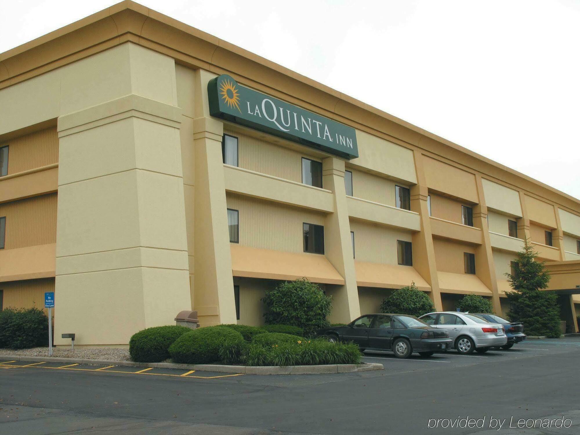 La Quinta Inn By Wyndham Indianapolis Airport Executive Dr Bagian luar foto